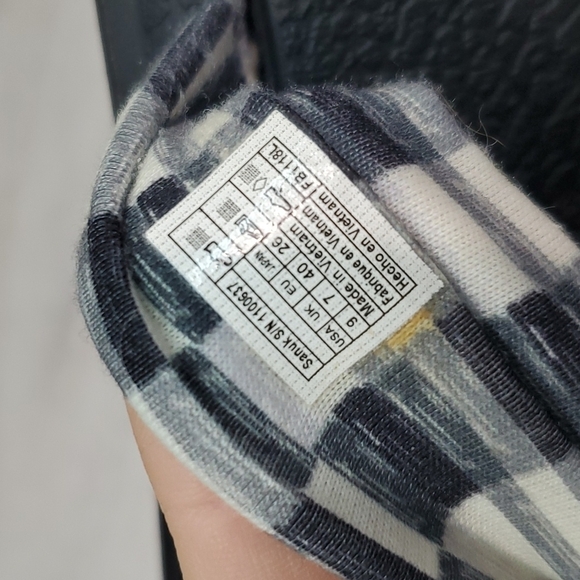 Sanuk Yoga Womens Sandals Flip Flop Flats shoes sz 9 - Picture 9 of 9